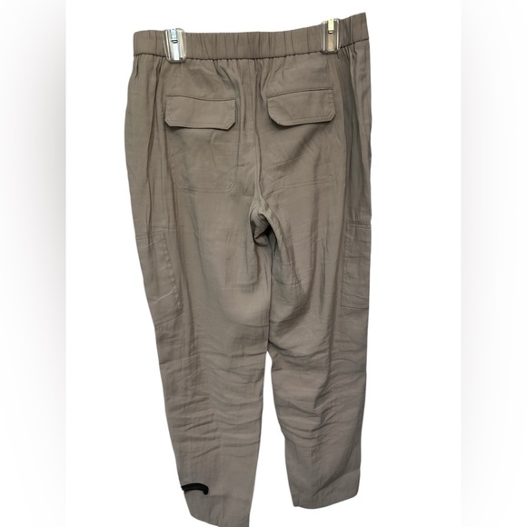 Chico’s khaki cargo flat front pull on pants - Picture 2 of 5
